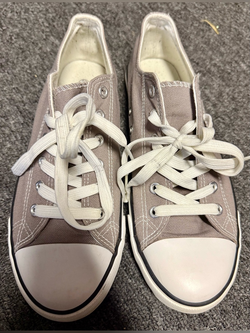 Women's Canvas Low Top Sneaker